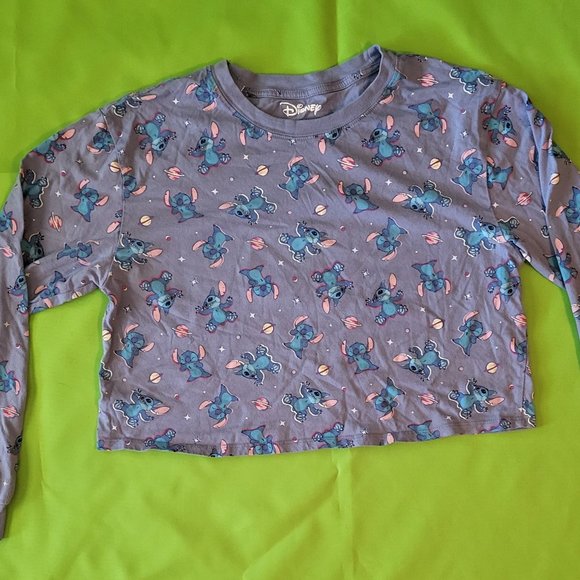 Disney's Stitch  Long-sleeved cropped t-shirt crew neck Juniors Size Large - Picture 1 of 6